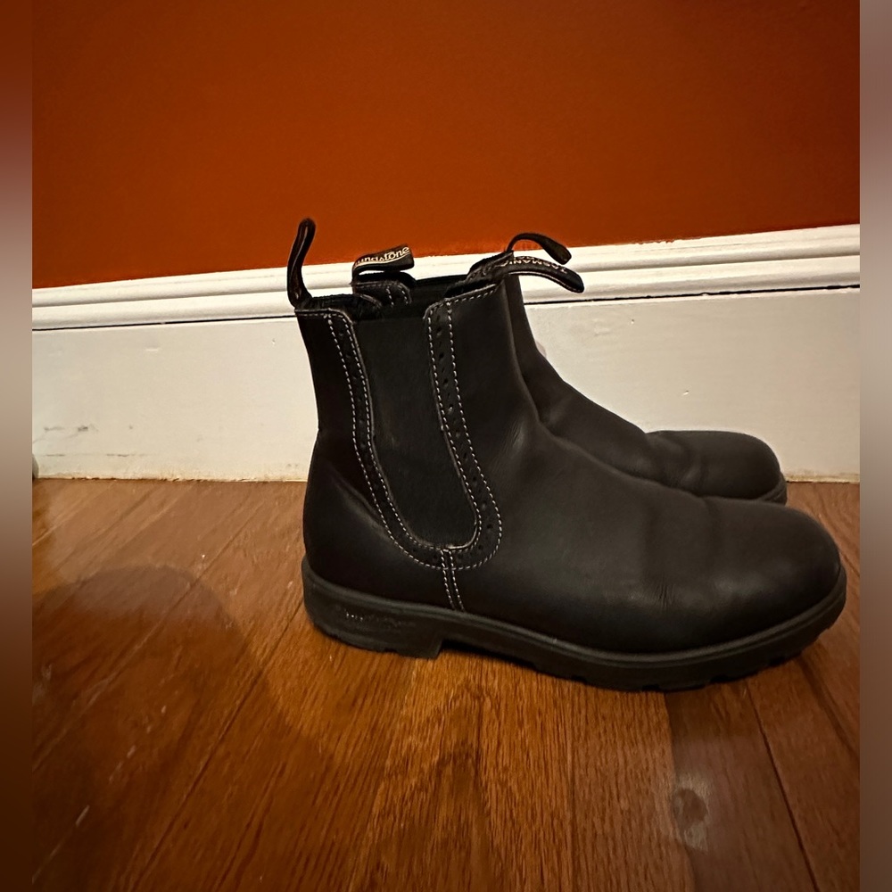 Blundstone 1448 black leather chelsea boots